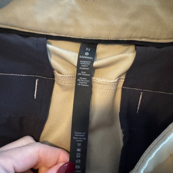 Lululemon Commission Pant Relaxed - Picture 5 of 10